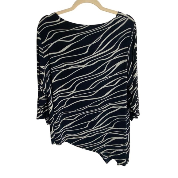 Chicos Travelers Size 3 Petite Aysmetrical Tunic Top Navy Blue White Slinky - Picture 2 of 7